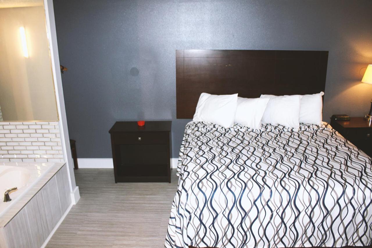 Coratel Inn & Suites By Jasper Hastings Eksteriør billede