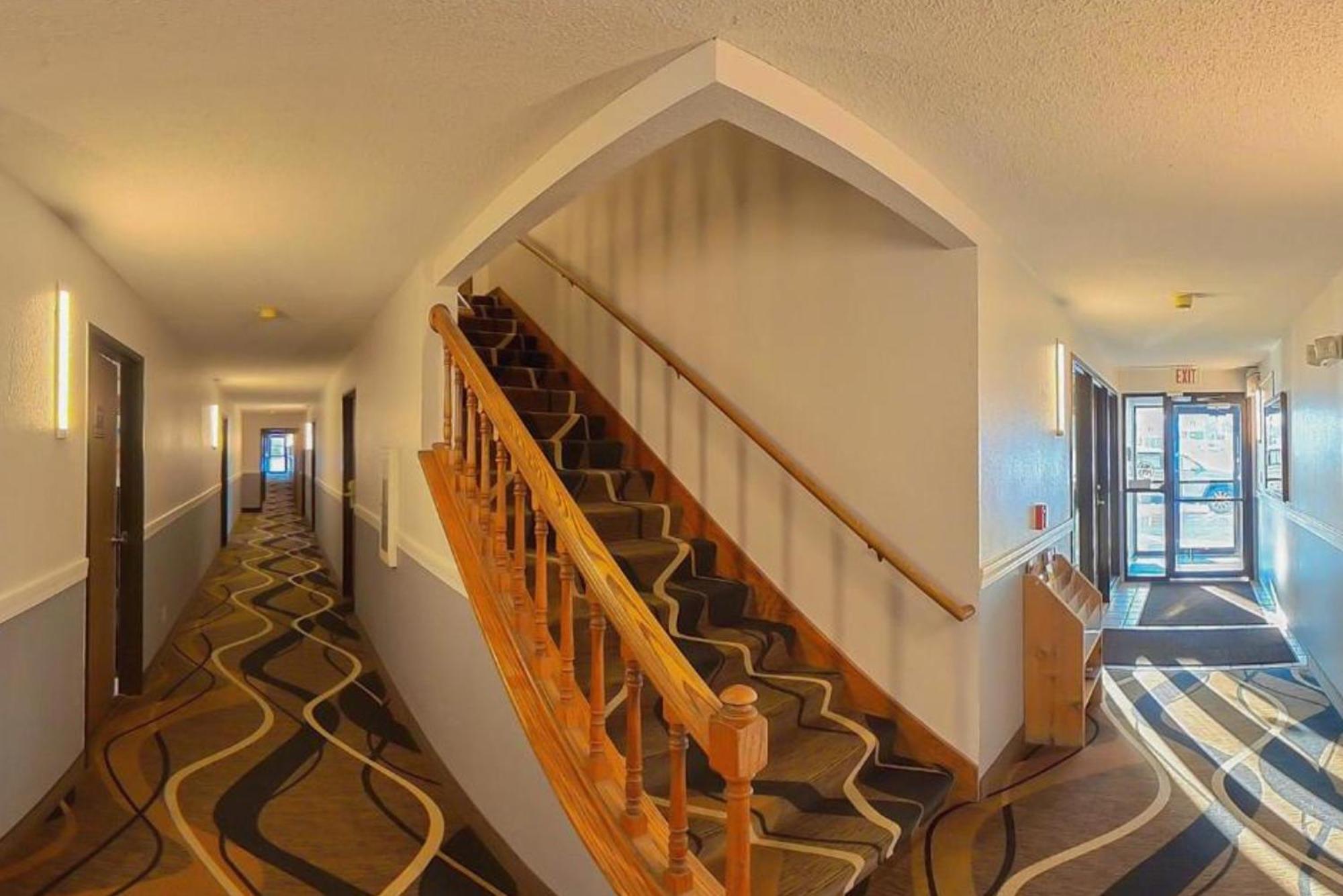 Coratel Inn & Suites By Jasper Hastings Eksteriør billede